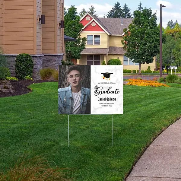 Graduation Signs - Proud of our Graduate YardSigns.com