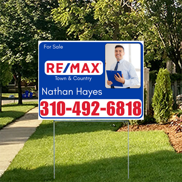 Real Estate - RE/MAX - For Sale - Town & Country - Chili Red White