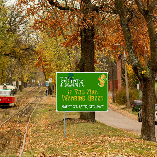 Holiday Signs - St. Patrick's Day - Honk If You Are Wearing Green - YardSigns.com